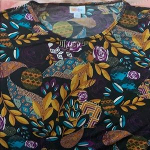 Lularoe Irma top